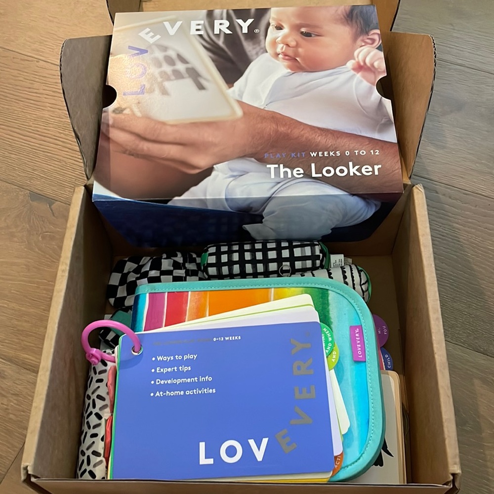 Lovevery kit - 0-12 weeks (includes all pieces)
